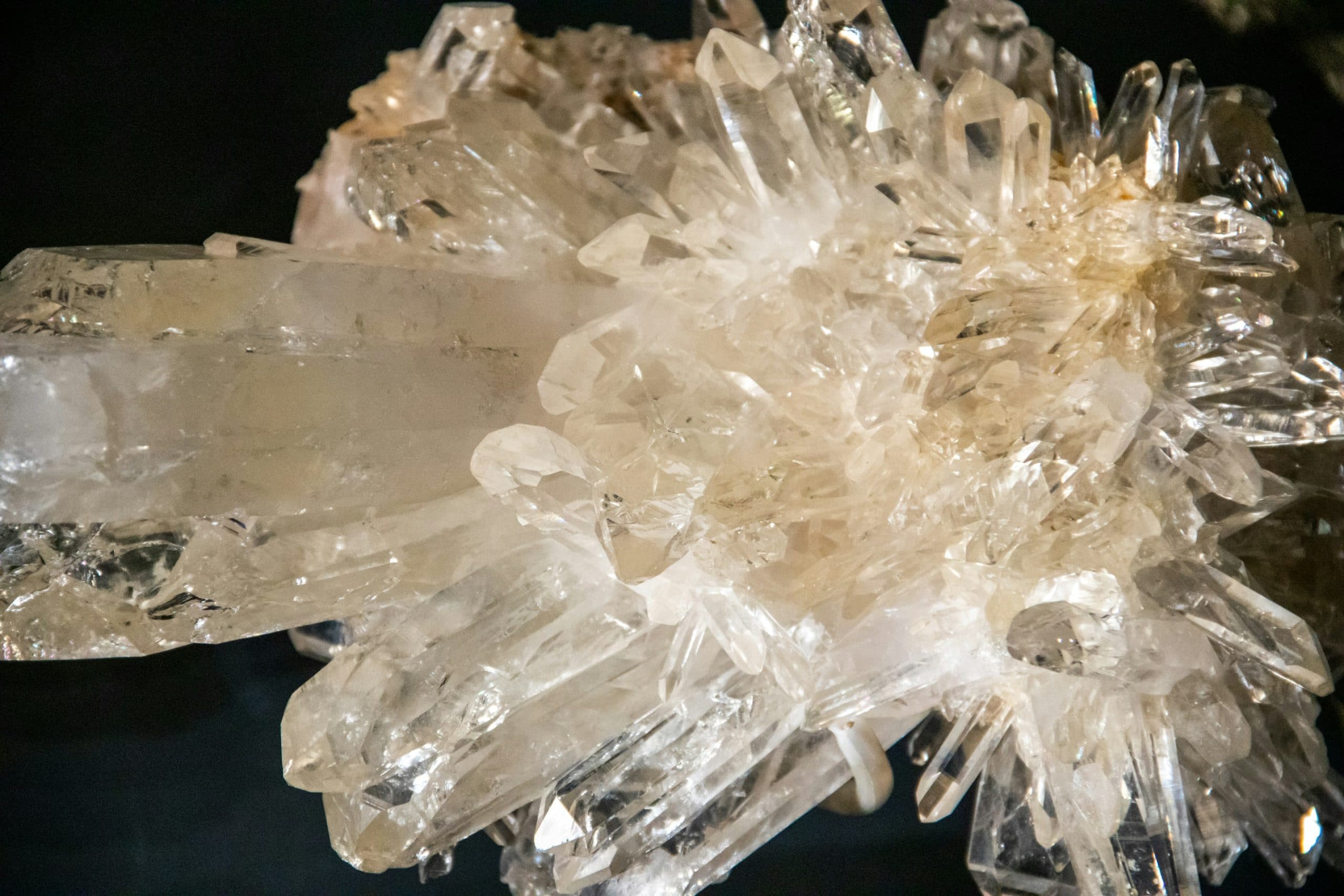 j-yeo-lEe_a9PARUg-unsplash